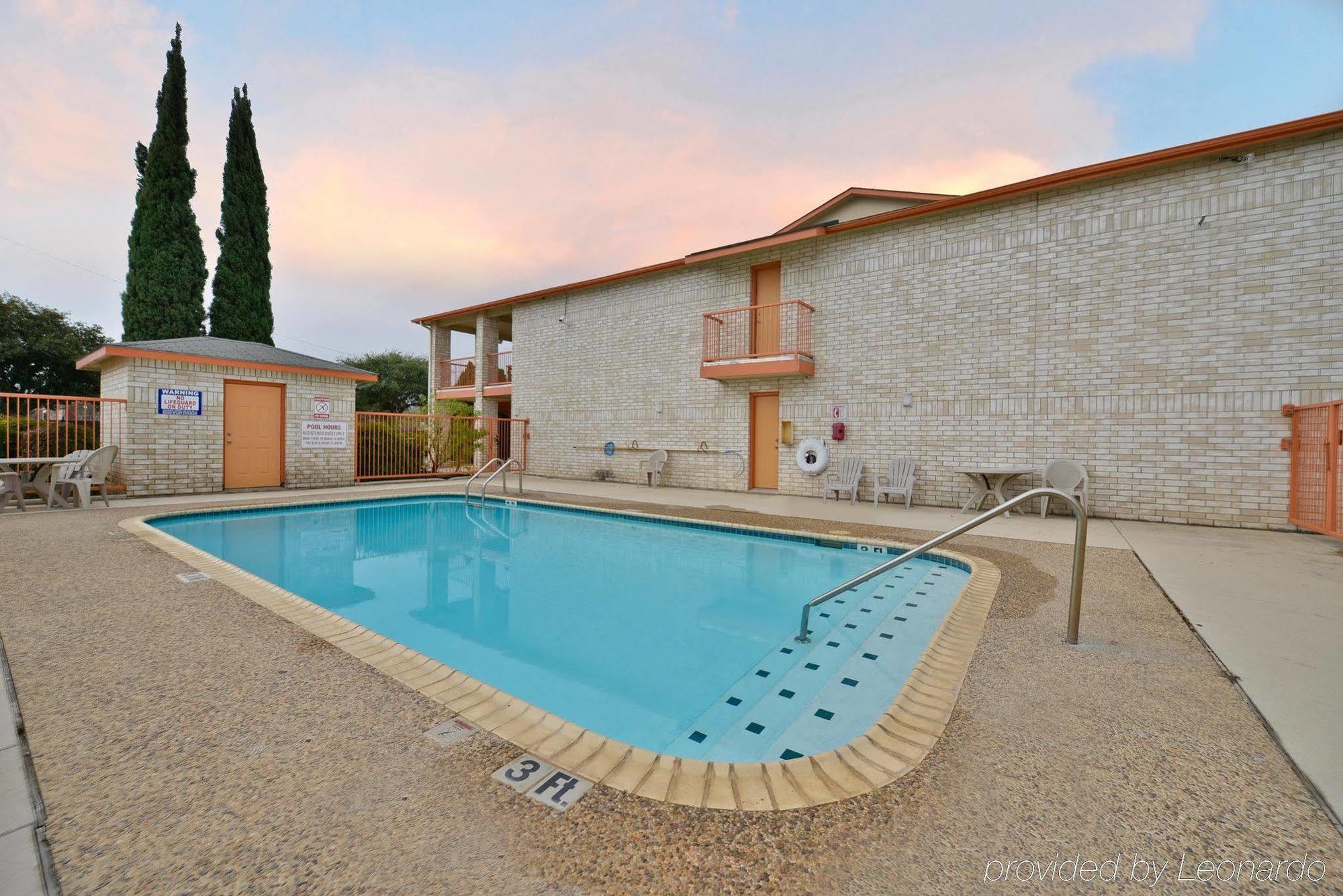 Budget Inn San Antonio Downtown I-10 East Εξωτερικό φωτογραφία